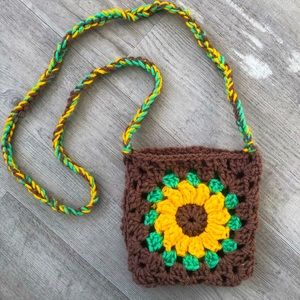 BRAND NEW Sunflower hand made crochet bag!